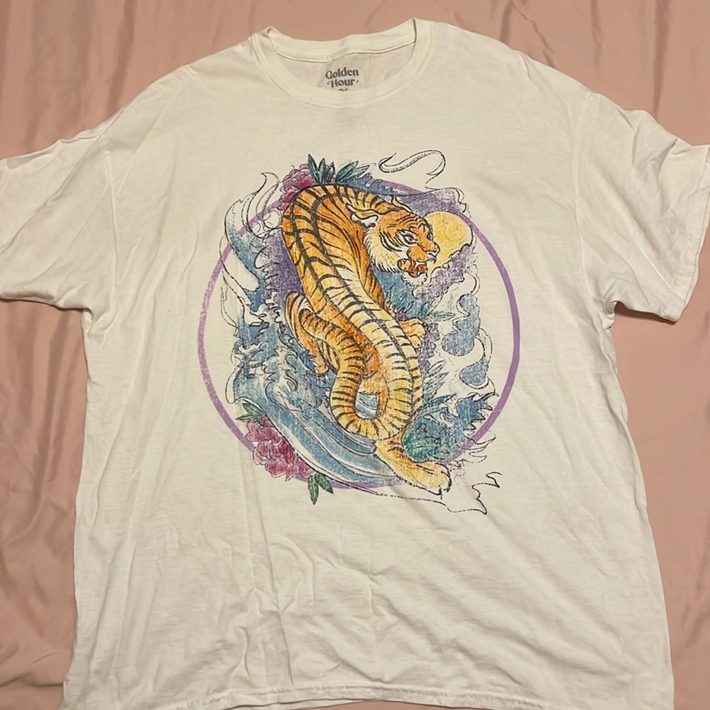 Pacsun tiger tee!